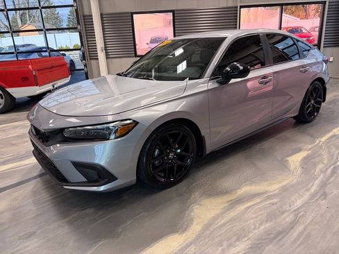 Used 2024 Honda Civic Sport image 33