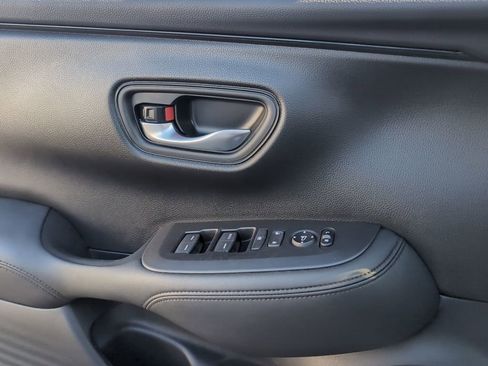 Used 2025 Honda HR-V LX image 22