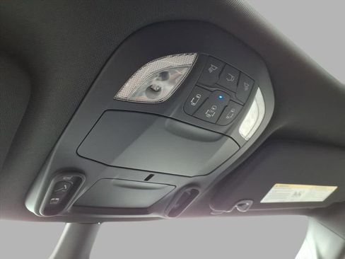 New 2026 Chrysler Pacifica Limited w/ Uconnect Theater Family Group image 29