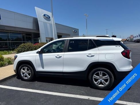Used 2022 GMC Terrain SLE FWD image 9