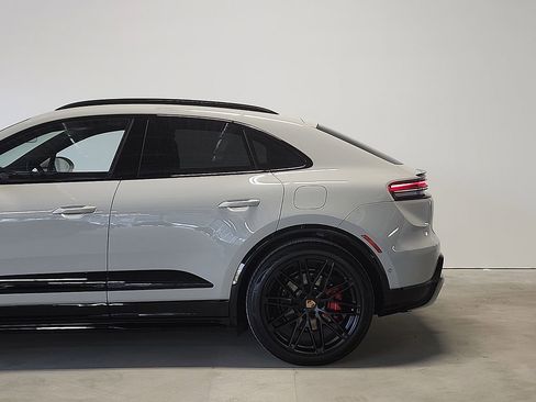 New 2026 Porsche Macan GTS Electric AWD/4WD image 7