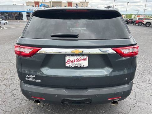 Used 2021 Chevrolet Traverse LT w/ LT Premium Package FWD image 10