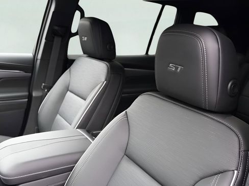 New 2026 Buick Enclave Sport Touring w/ Power Package image 10