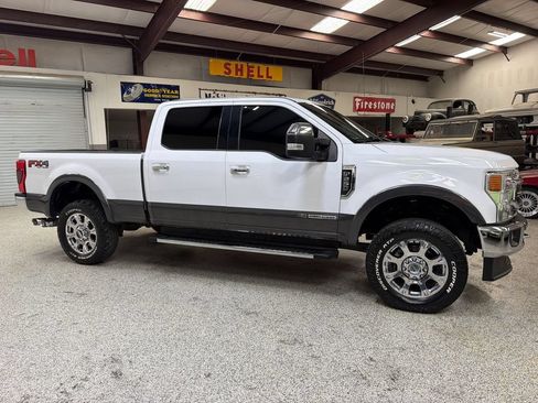 Used 2020 Ford F250 Lariat w/ Lariat Ultimate Package AWD/4WD image 10