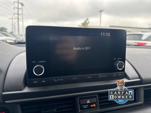 Used 2025 Honda Pilot Sport image 12