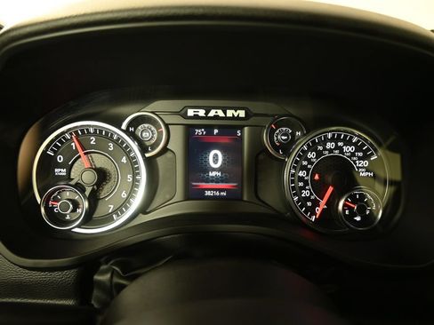 Used 2023 RAM 1500 Big Horn AWD/4WD image 24