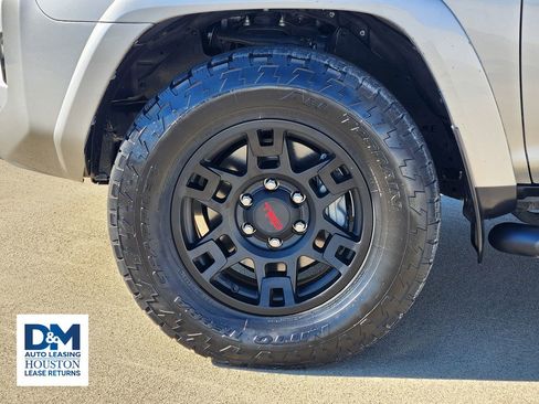 Used 2022 Toyota 4Runner SR5 Premium image 17