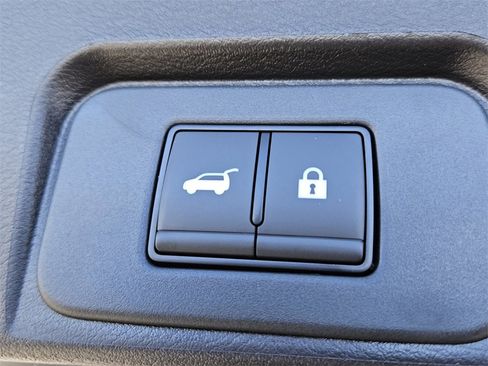 New 2026 Nissan Rogue SV image 10