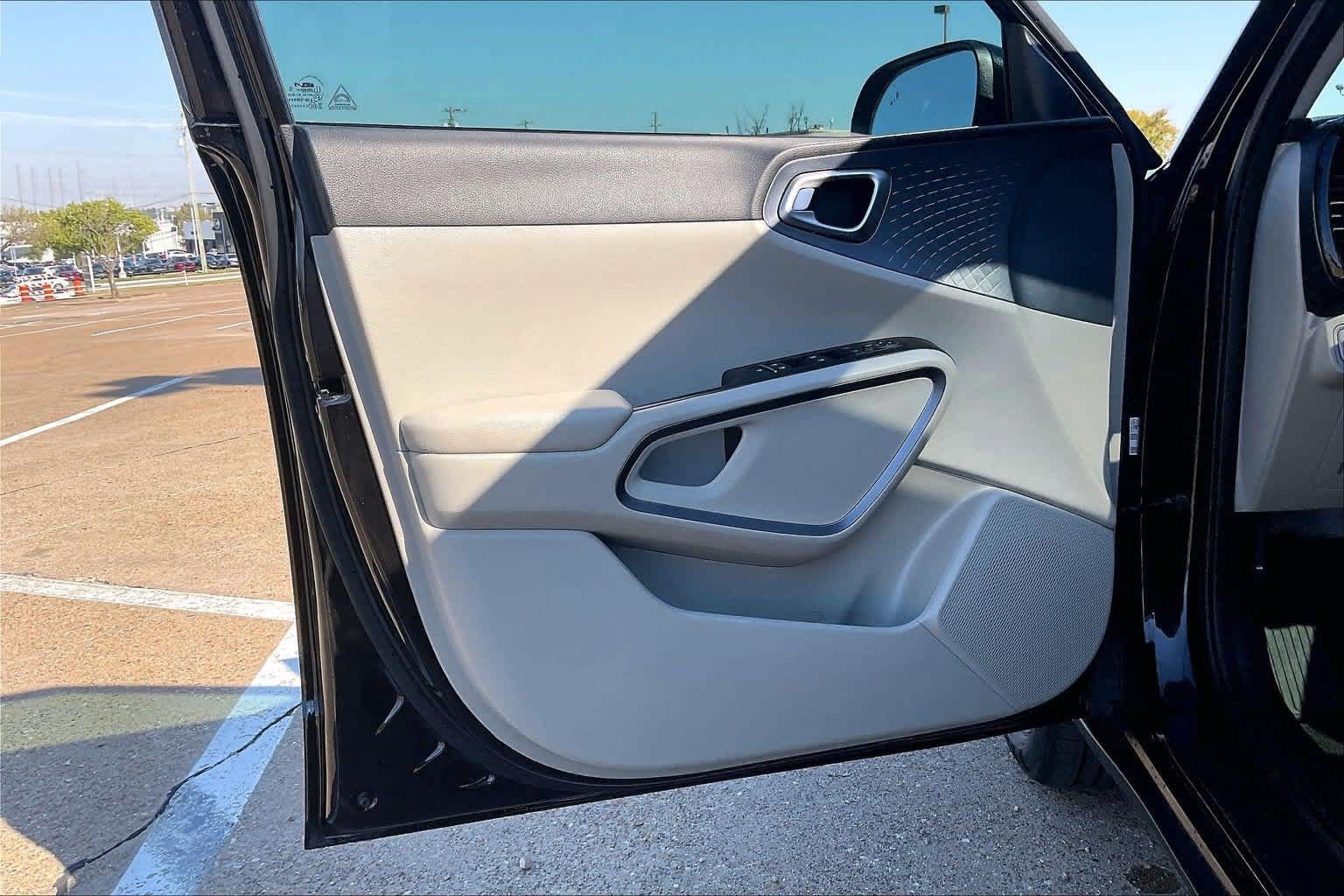 Certified 2024 Kia Soul EX FWD image 26
