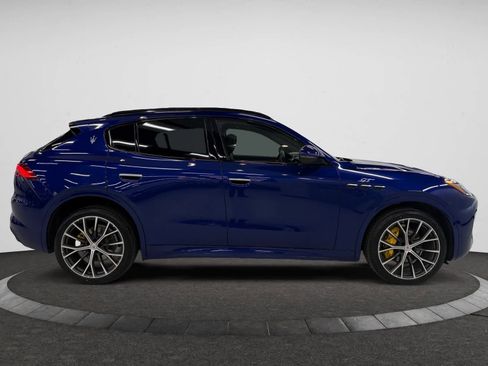 Used 2023 Maserati Grecale GT image 10