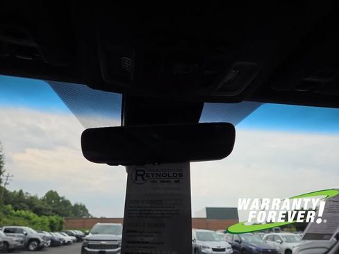 Used 2019 Toyota Avalon XSE w/ All Weather Liner Package FWD image 12