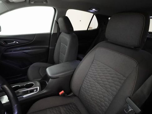 Used 2021 Chevrolet Equinox LT image 11