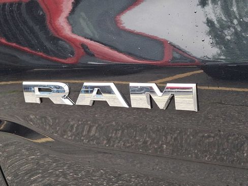 Used 2022 RAM 1500 Big Horn AWD/4WD image 29