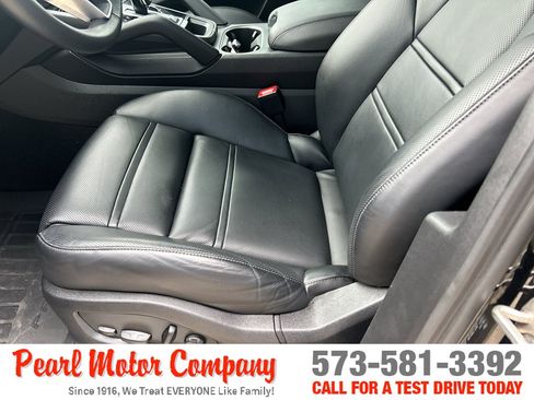 Used 2023 Porsche Cayenne Platinum Edition AWD/4WD image 10