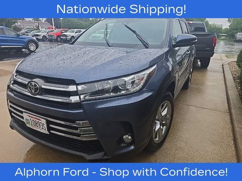 Used 2017 Toyota Highlander Limited AWD/4WD image 3