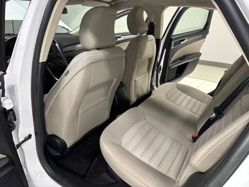 Used 2018 Ford Fusion S FWD image 22