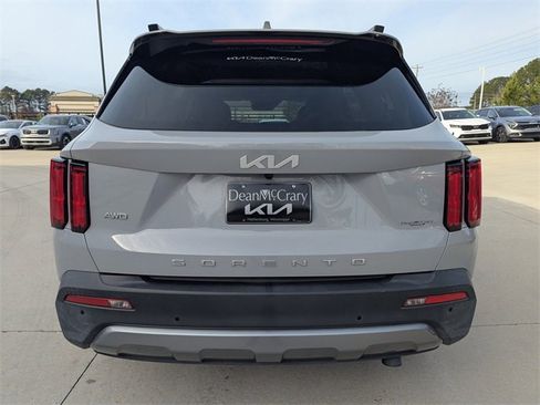 Used 2022 Kia Sorento SX Prestige w/ Rust Color Package image 4