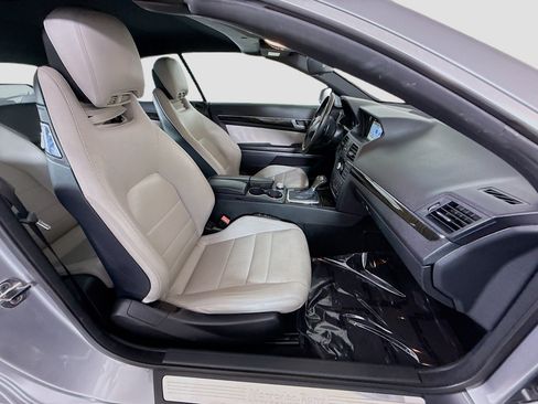 Used 2011 Mercedes-Benz E 550 Cabriolet image 27
