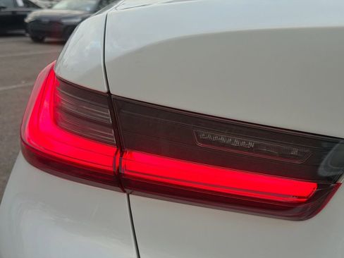 Used 2021 BMW 330i Sedan w/ Convenience Package image 10