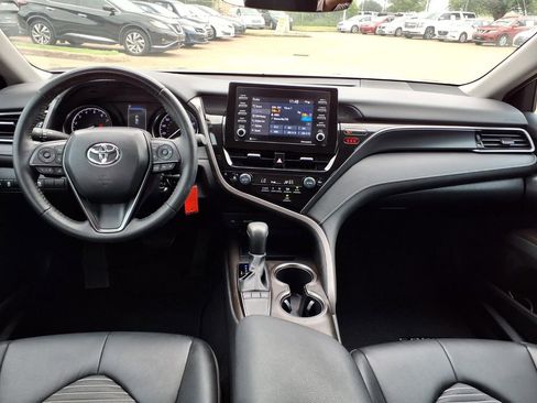 Used 2023 Toyota Camry SE FWD image 9