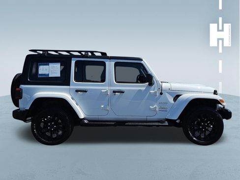Used 2022 Jeep Wrangler Unlimited Sahara w/ Cold Weather Group AWD/4WD image 3