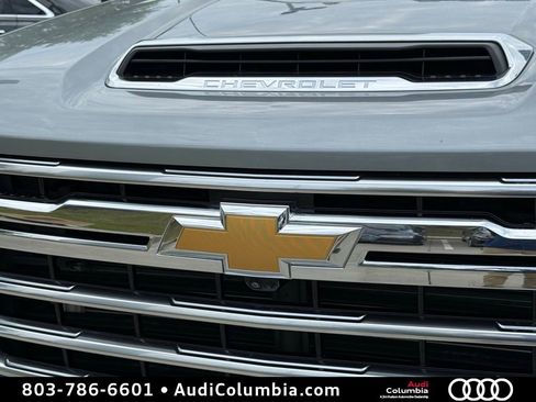 Used 2024 Chevrolet Silverado 3500 High Country w/ High Country Premium Package AWD/4WD image 7