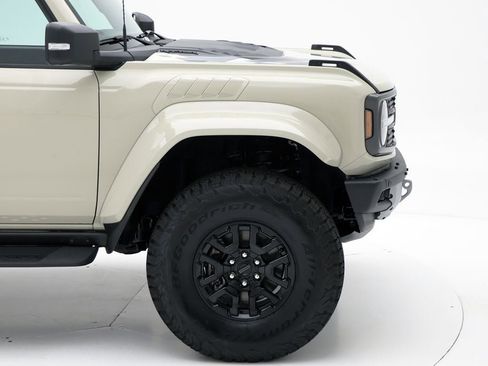 New 2025 Ford Bronco Raptor image 4