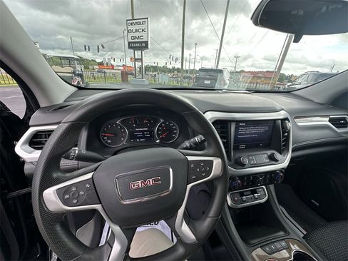 Used 2023 GMC Acadia SLE w/ Driver Convenience Package image 13