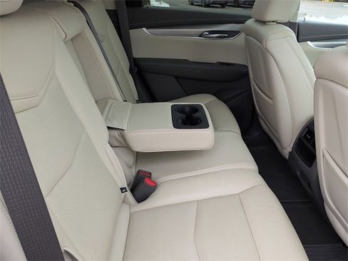Used 2019 Cadillac XT5 Luxury image 10