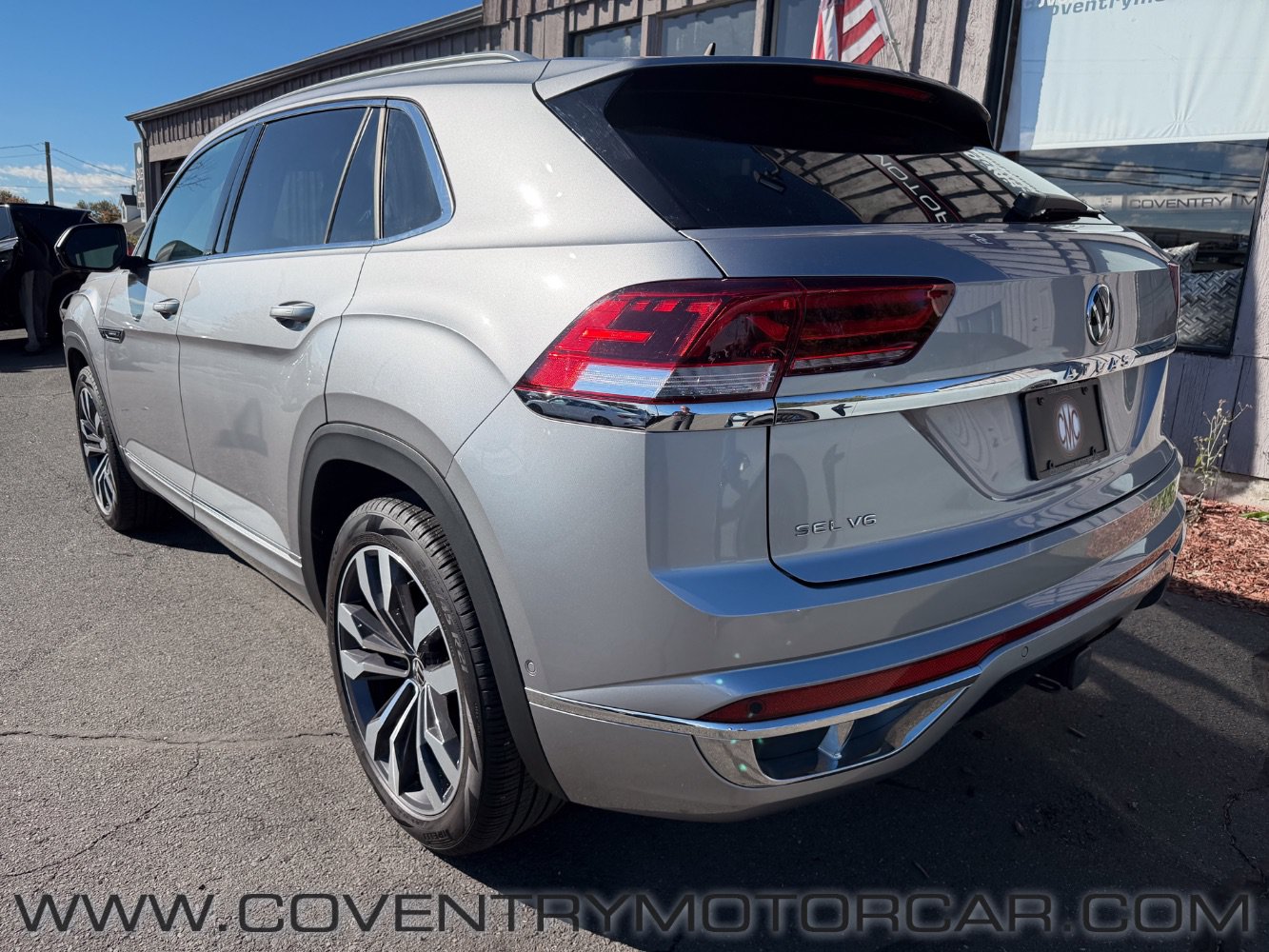 Used 2022 Volkswagen Atlas Cross Sport SEL Premium R-Line AWD/4WD image 7