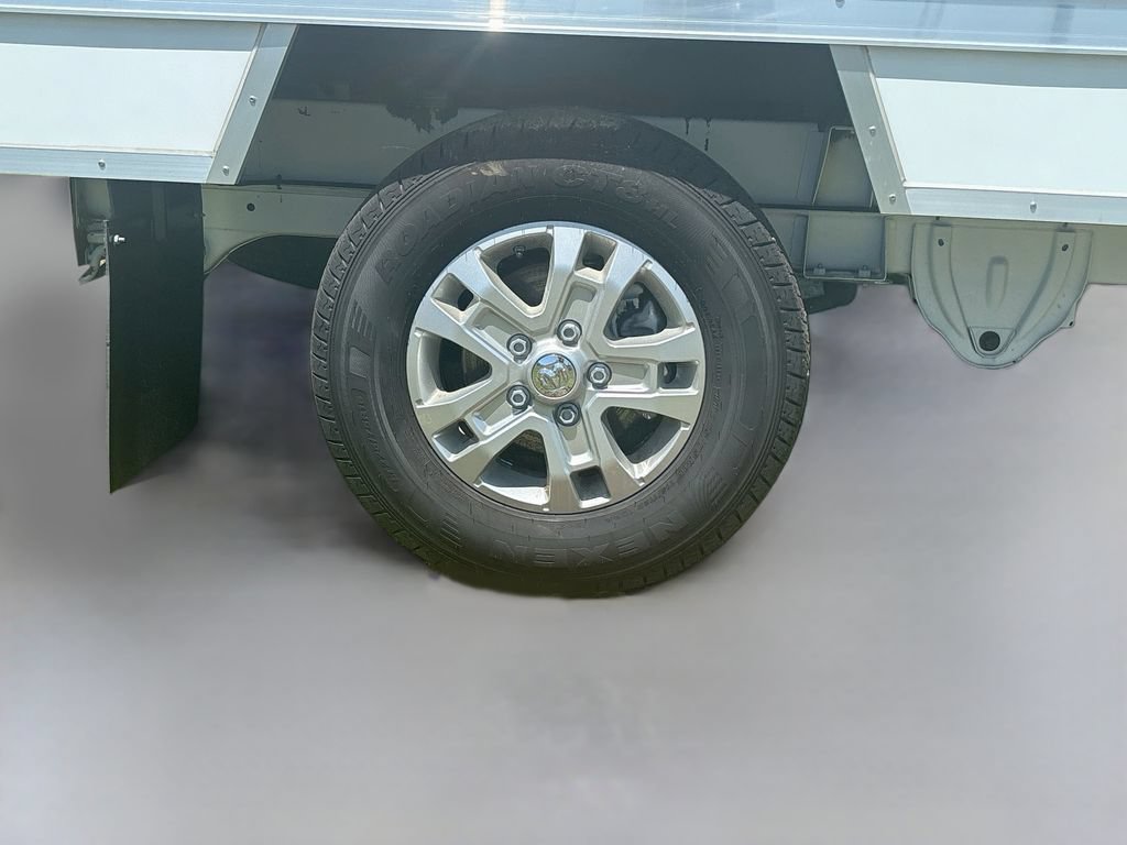 Used 2025 RAM ProMaster 3500 w/ Quick Order Package 22G SLT FWD image 17