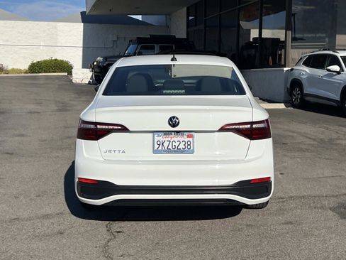 Certified 2024 Volkswagen Jetta Sport image 22