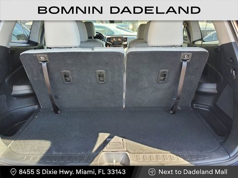 Used 2022 Honda Pilot Touring image 7