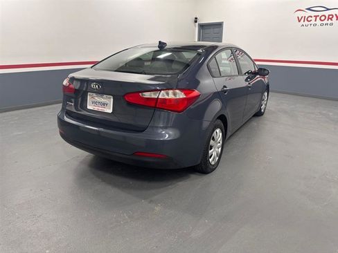 Used 2015 Kia Forte LX w/ Popular Package FWD image 3