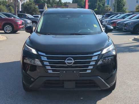 Certified 2024 Nissan Rogue SV AWD/4WD image 9