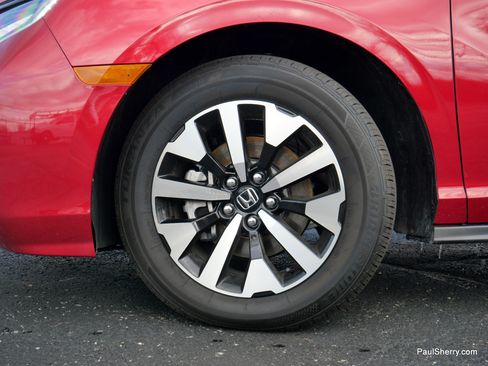 Used 2025 Honda Odyssey EX-L image 17