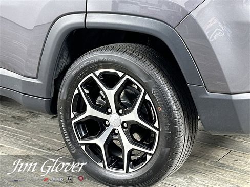 Used 2024 Jeep Compass Limited image 12