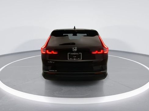 Used 2025 Honda CR-V EX image 3