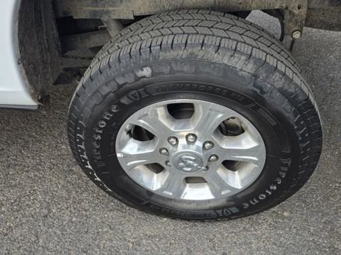 Used 2024 RAM 2500 Big Horn image 10