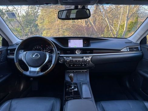 Used 2013 Lexus ES 350 w/ Luxury Pkg image 13