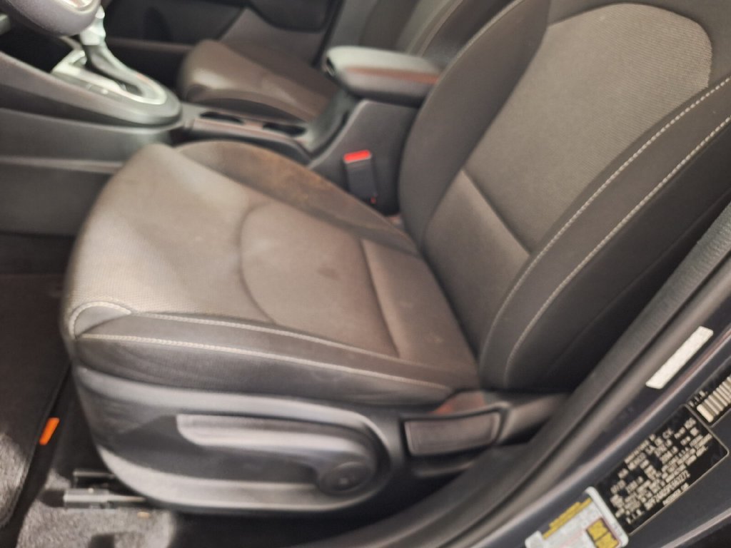 Used 2023 Kia Forte LXS w/ LXS Technology Package FWD image 28