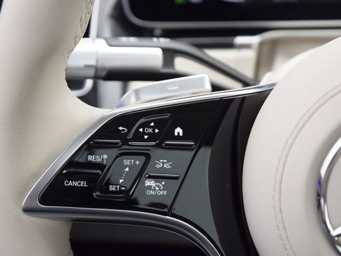 Certified 2022 Mercedes-Benz S 500 4MATIC image 24