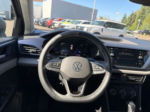 Used 2022 Volkswagen Taos SE AWD/4WD image 13