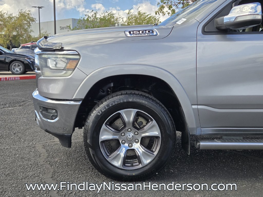 Used 2019 RAM 1500 Laramie AWD/4WD image 9
