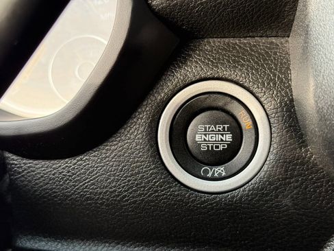 Used 2022 RAM 3500 Tradesman image 21