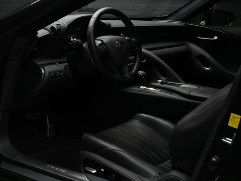 Used 2020 Lexus LC 500 Coupe w/ Touring Package RWD image 15