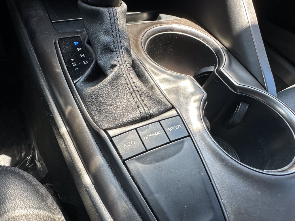Used 2023 Toyota Camry SE w/ Convenience Package FWD image 34