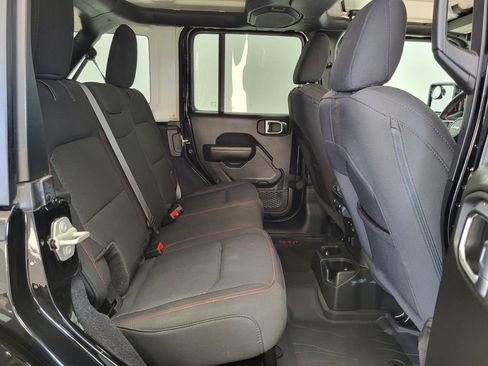 Used 2023 Jeep Wrangler Unlimited Rubicon image 9