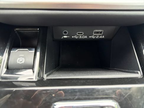 Certified 2024 Subaru Outback Limited AWD/4WD image 43