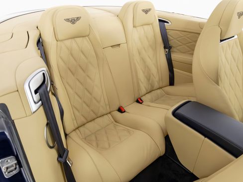 Used 2014 Bentley Continental GT image 40
